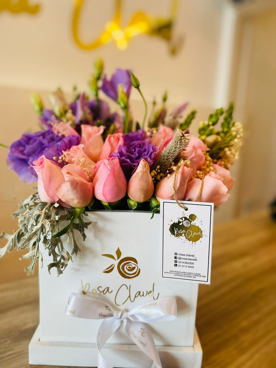 Caja en Rosa – rosaclavelfloreriagdl